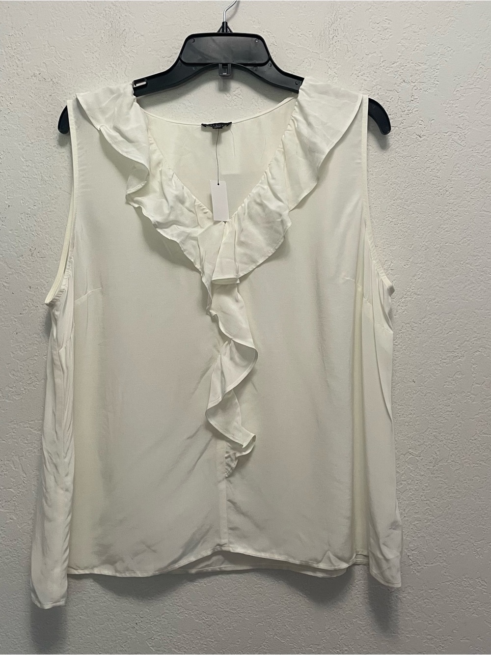 Talbots Women's Sz XL Ivory Sleeveless V Neck Blouse with Neckline Ruffle NEW